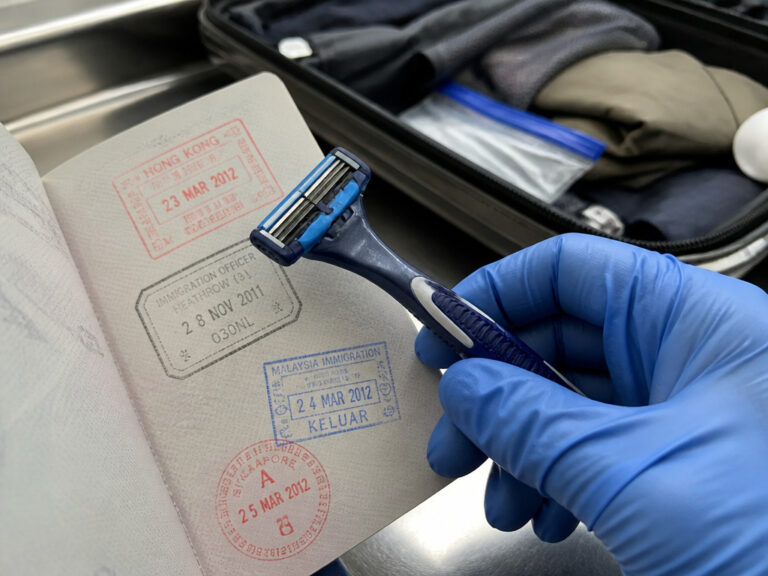 Carry-On Razors: Are They Allowed? The Complete TSA Guide