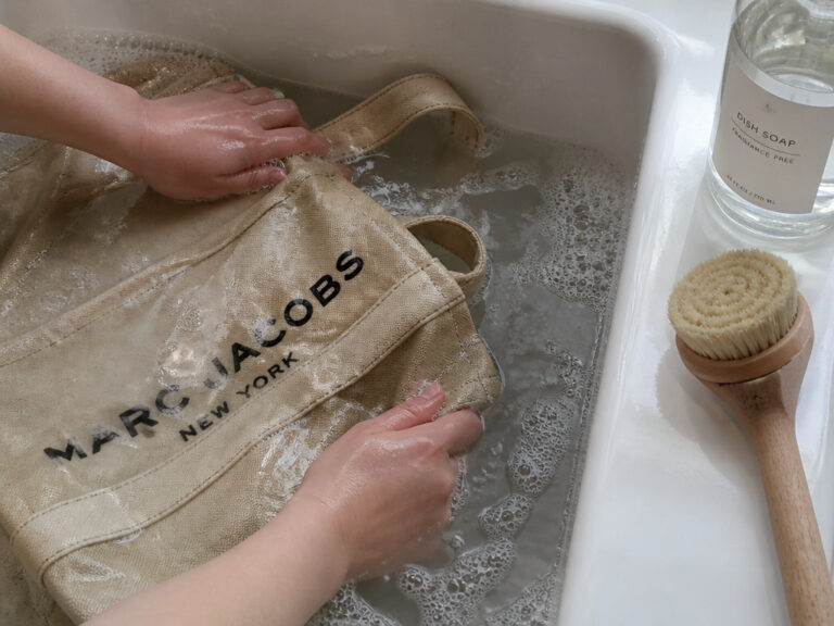 Your Guide on How to Clean a Marc Jacobs Tote Bag Properly